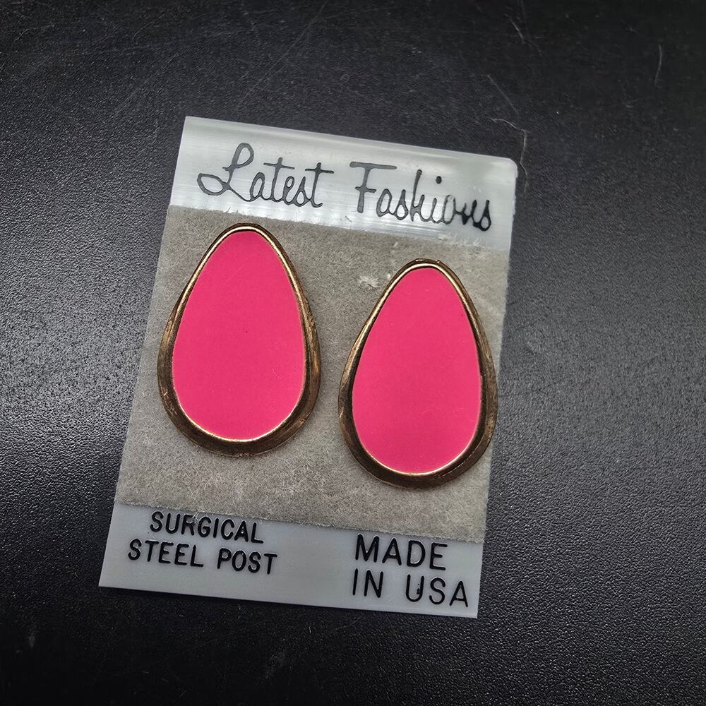 Pink Enamel Gold Tone Tear Drop Earrings Pierced Studs Vintage NOS 1990s NWT